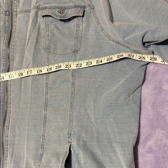 D&co Stylish Light Gray Jean Jacket - Picture 8 of 11